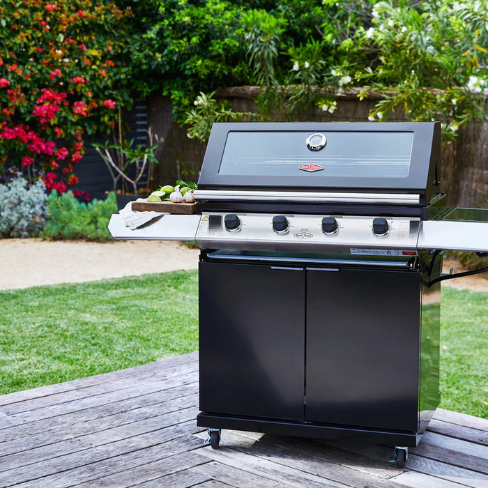 How to Smoke on a Gas BBQ - The Ultimate Guide