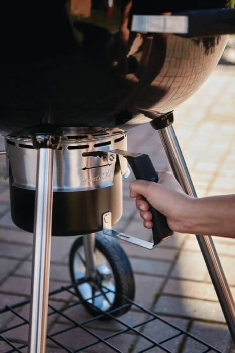 Napoleon Pro Charcoal Kettle Grill PRO22K-LEG-2