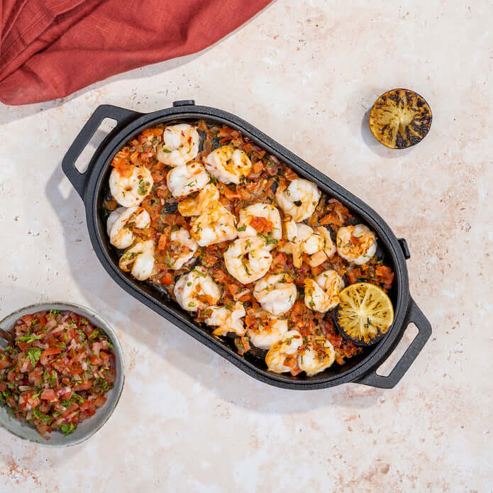 Ooni | Cast Iron Sizzler Pan with Removable Handle & Thick Wooden Trivet