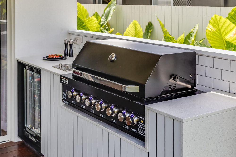 Euro Appliances 6 Burner Built In BBQ Black+90cm Alfresco Canopy Rangehood EAL1200RBQBL+EBB900BK3R