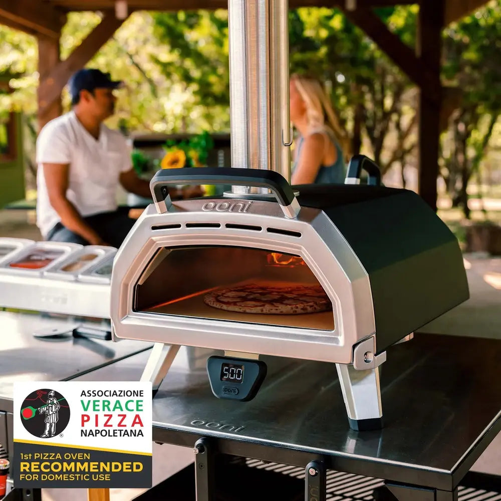 Ooni Karu 16 | Portable Wood fired Pizza Oven UU-P0E400